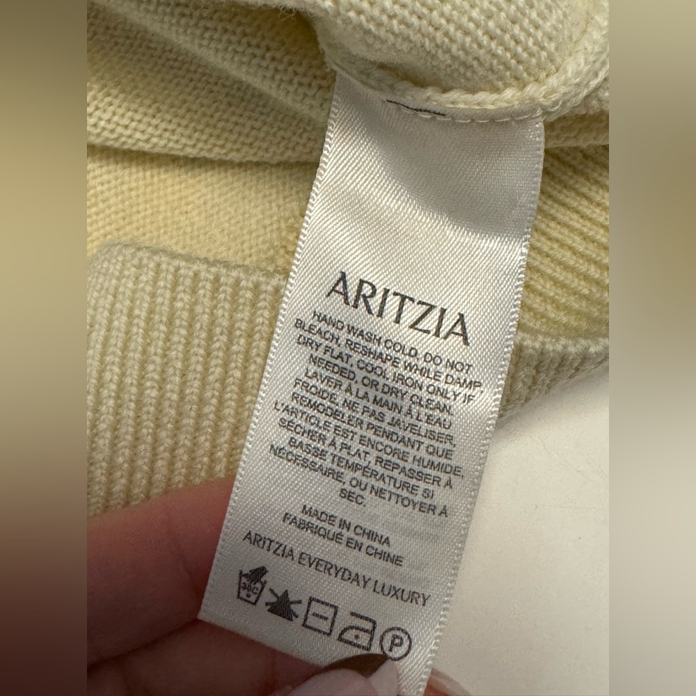Aritzia Wilfred Clara Merino Wool Waist Sweater - Picture 6 of 10